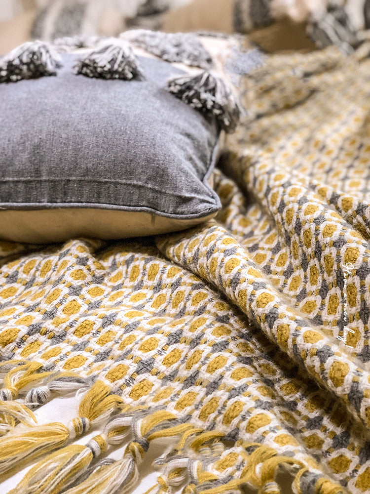 WarmAura Sofa Blanket