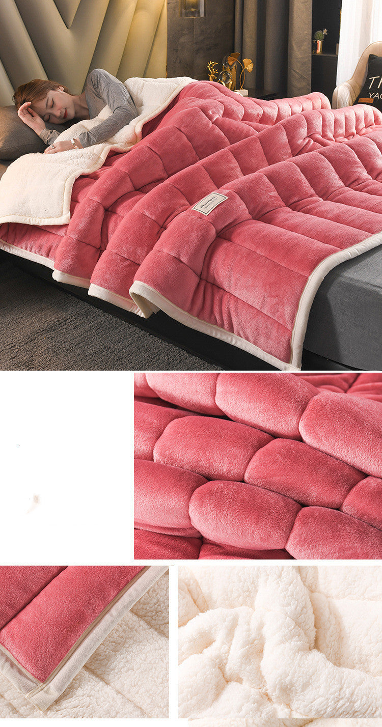 ComfoCasa Quilted Milk Flannel Blanket