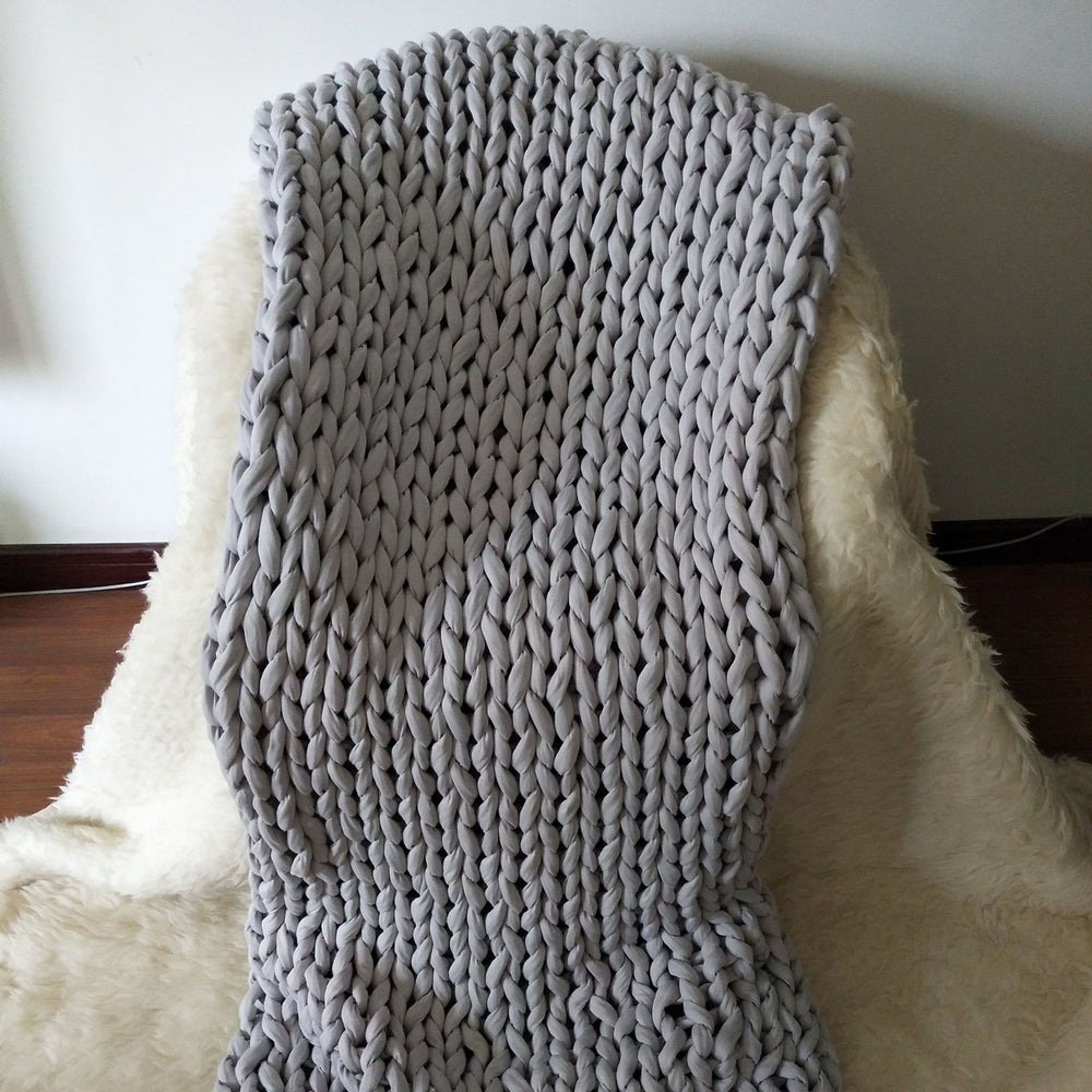 CloudLuxe Gravity Blanket