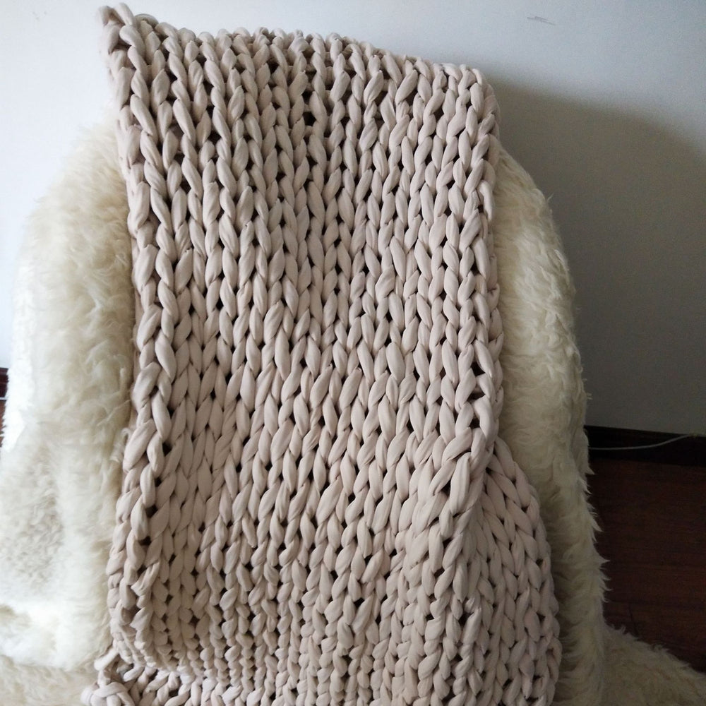 CloudLuxe Gravity Blanket