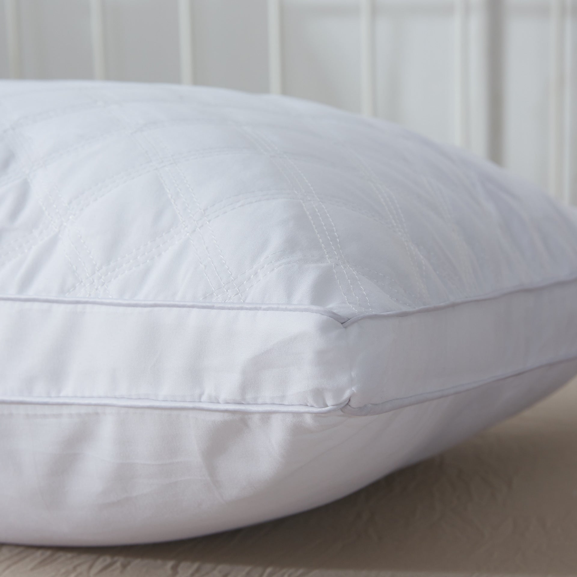 DreamCloud Seven-Star Hotel Pillow